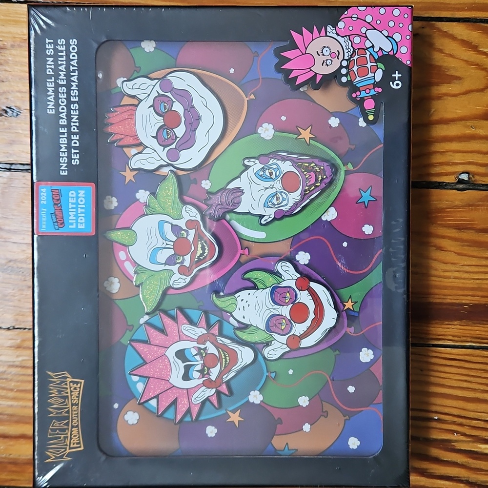 Loungefly Killer Klowns From Outer Space NYCC 2024 LE Pin Set